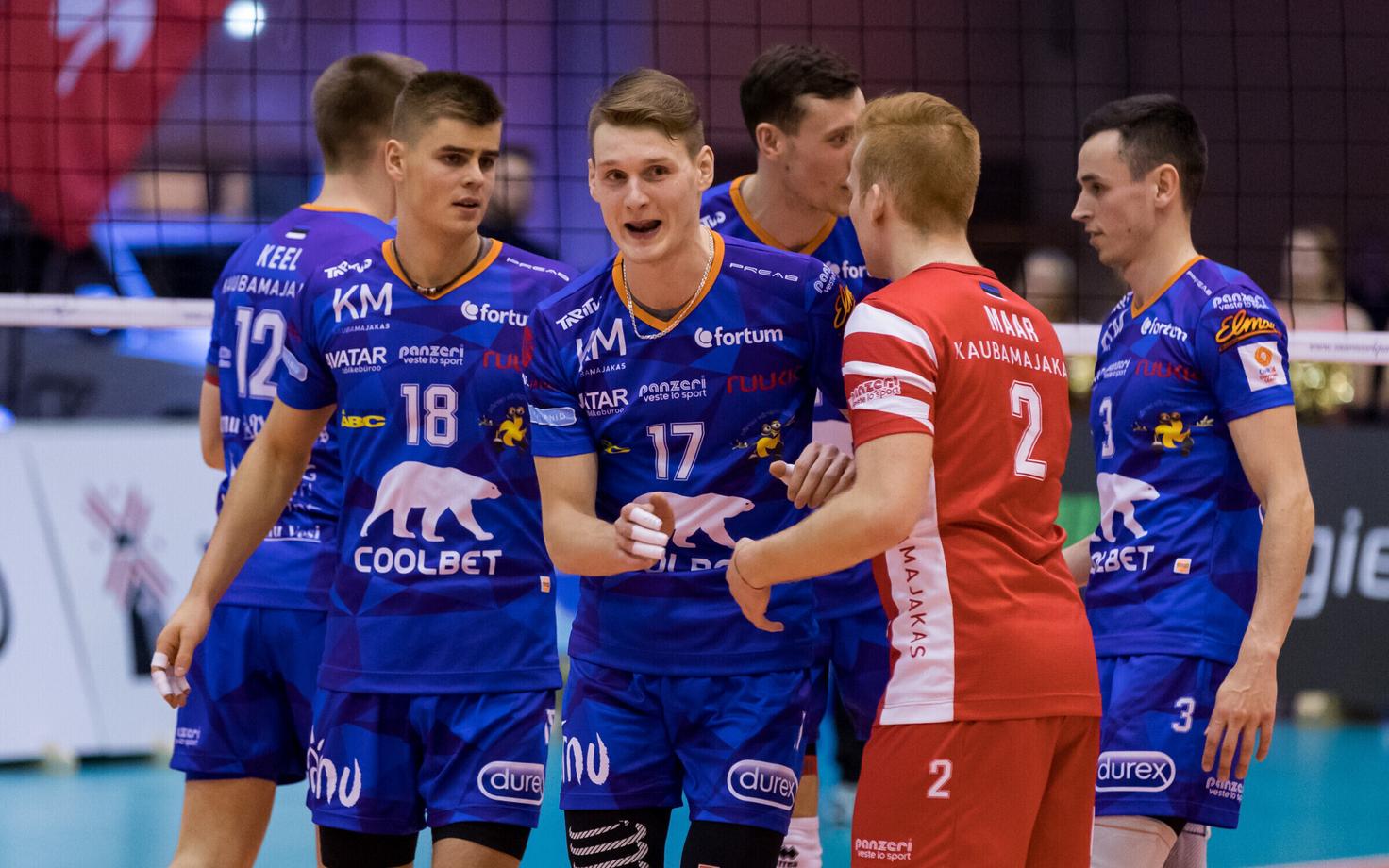 Волейболисты