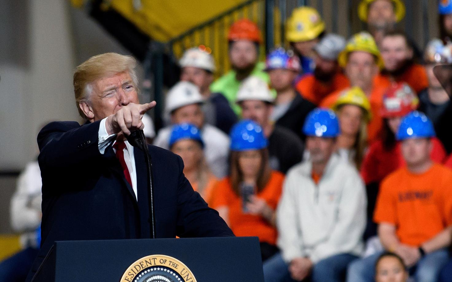 Donald Trump Ohios kõnet pidamas.