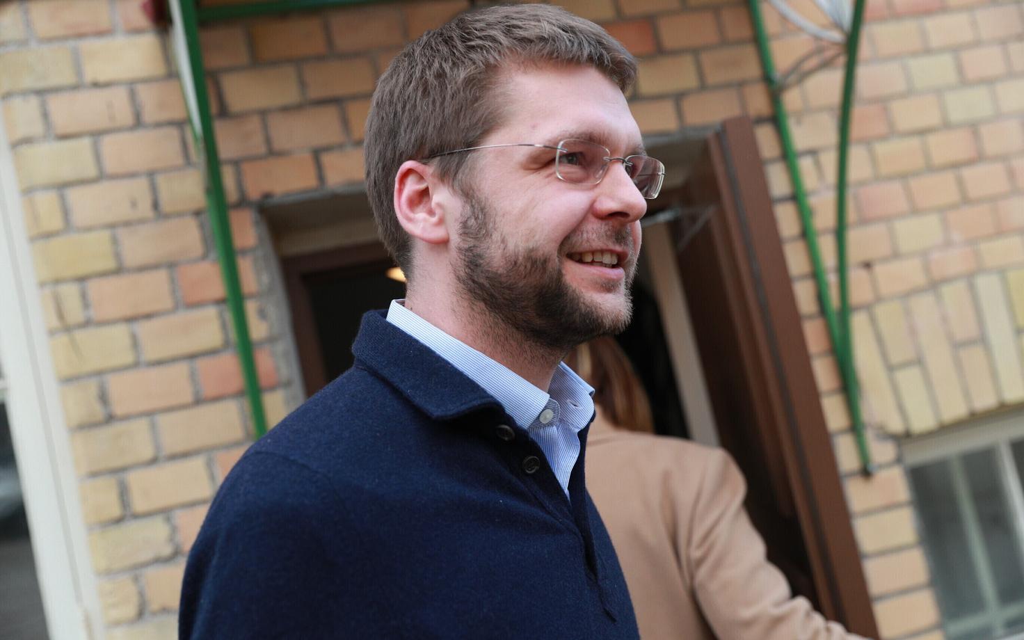 Sotsiaaldemokraatide juhatuse koosolek, Jevgeni Ossinovski