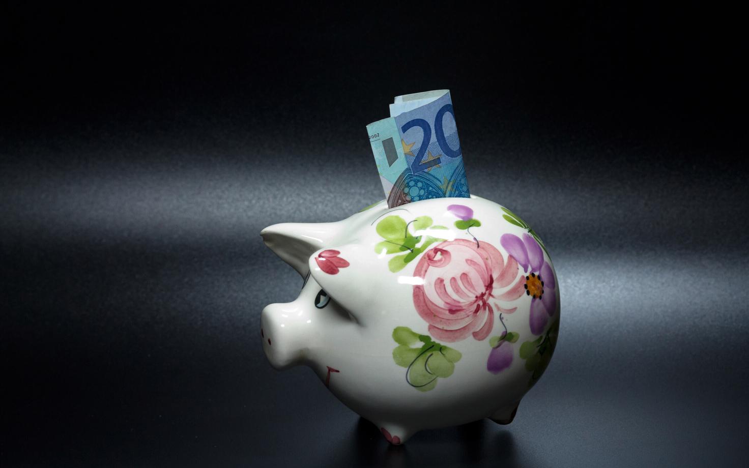 Abolition of the second pillar of pension (illustrative)