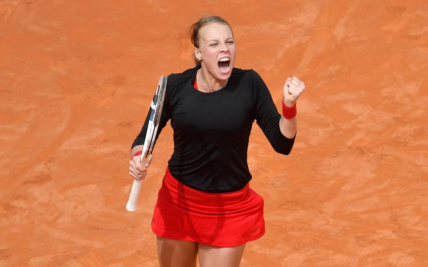 Анетт Контавейт.