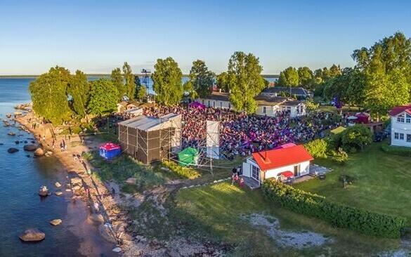 Käsmu is a popular destination for visitors, particularly in warmer weather.