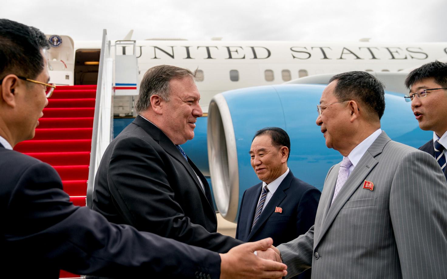 Майк Помпео встречается с властями КНДР