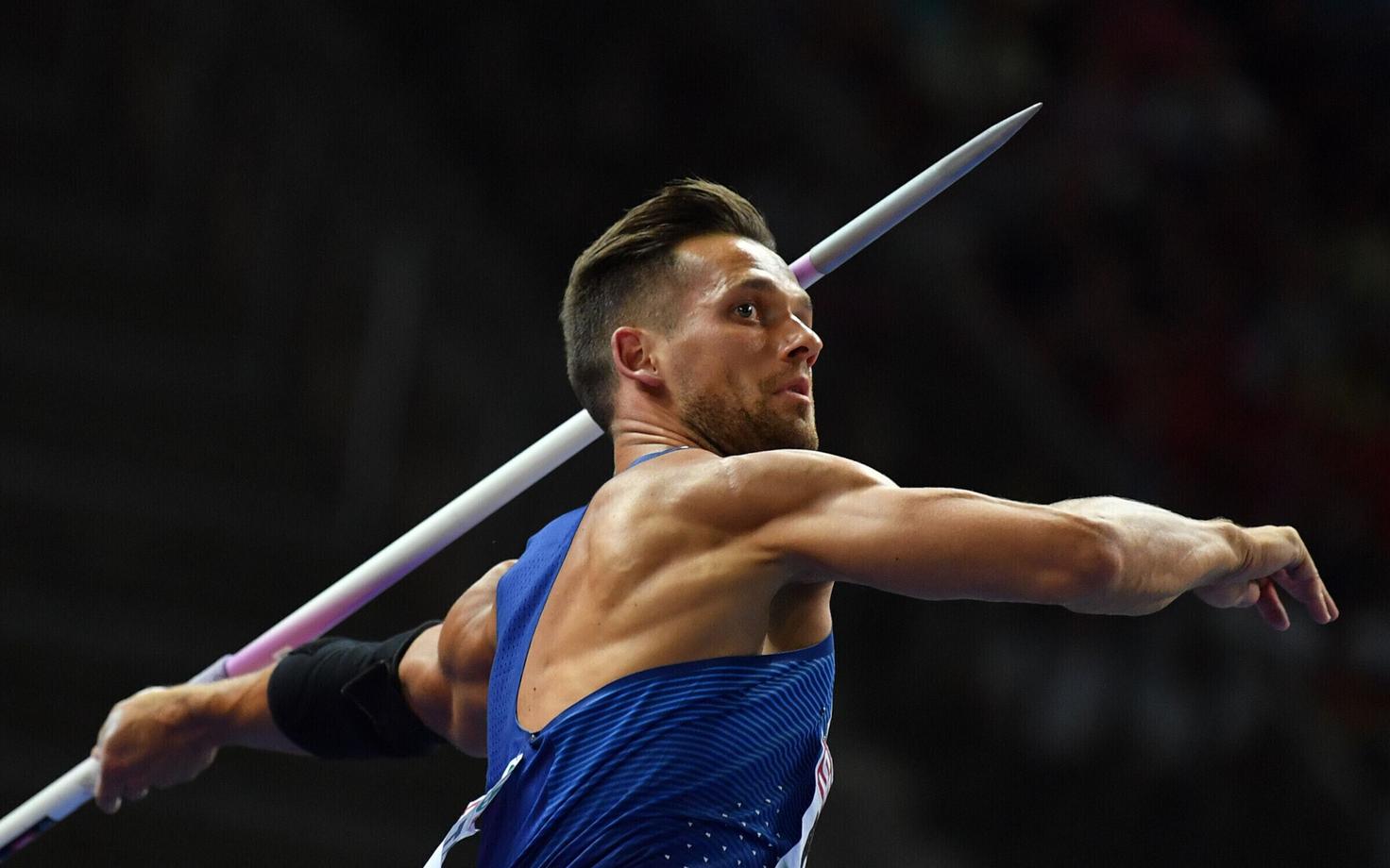 Магнус Кирт.