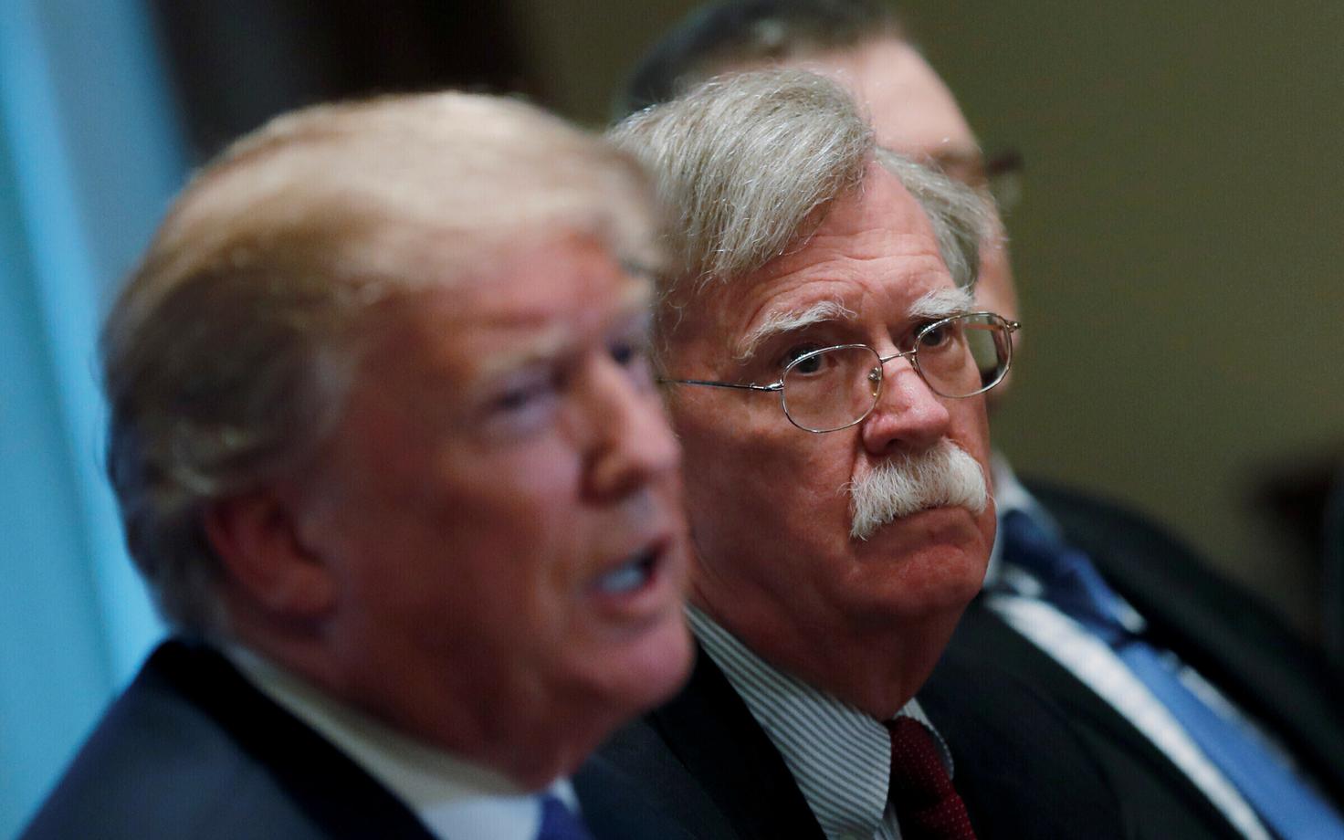 Donald Trump ja John Bolton.