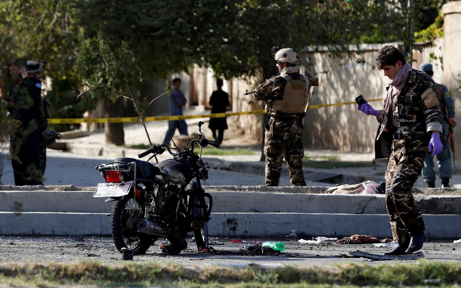 Террорист-смертник совершил атаку на мотоцикле.