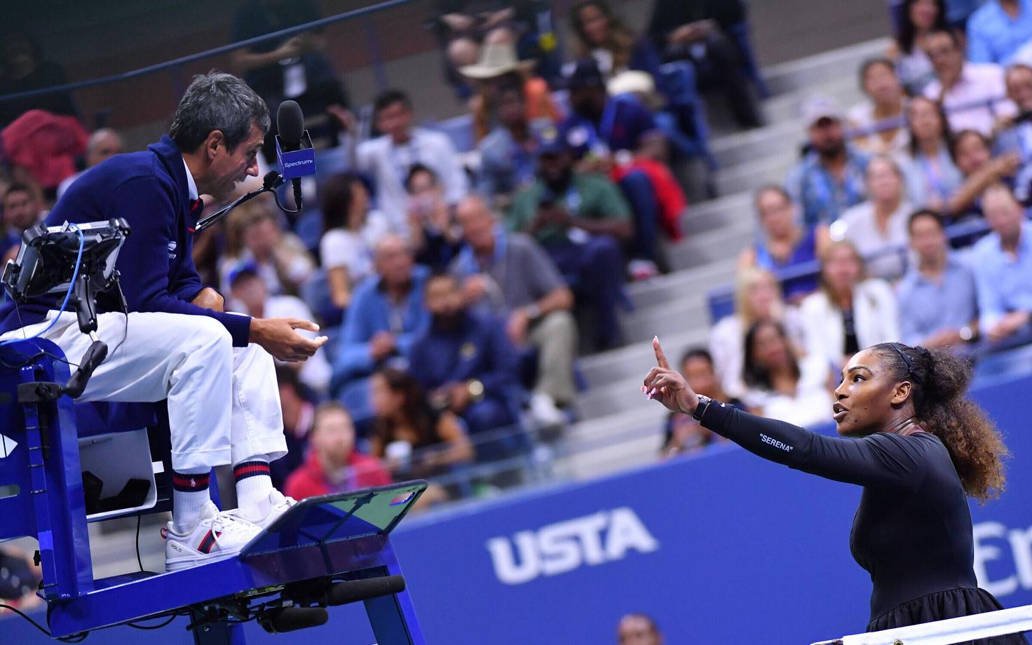 Carlos Ramos ja Serena Williams US Openi finaalis