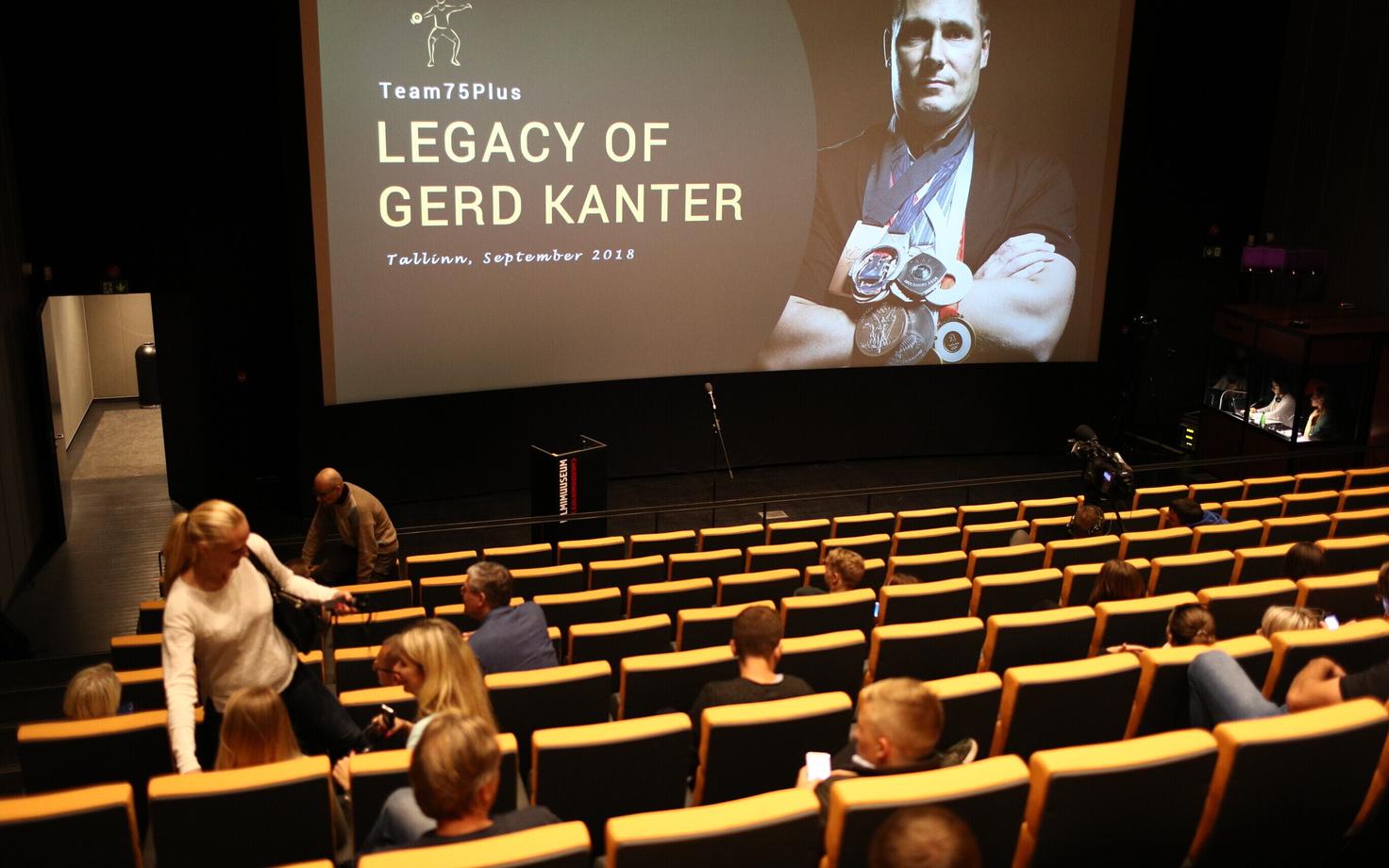 Конференция Керда Кантера.