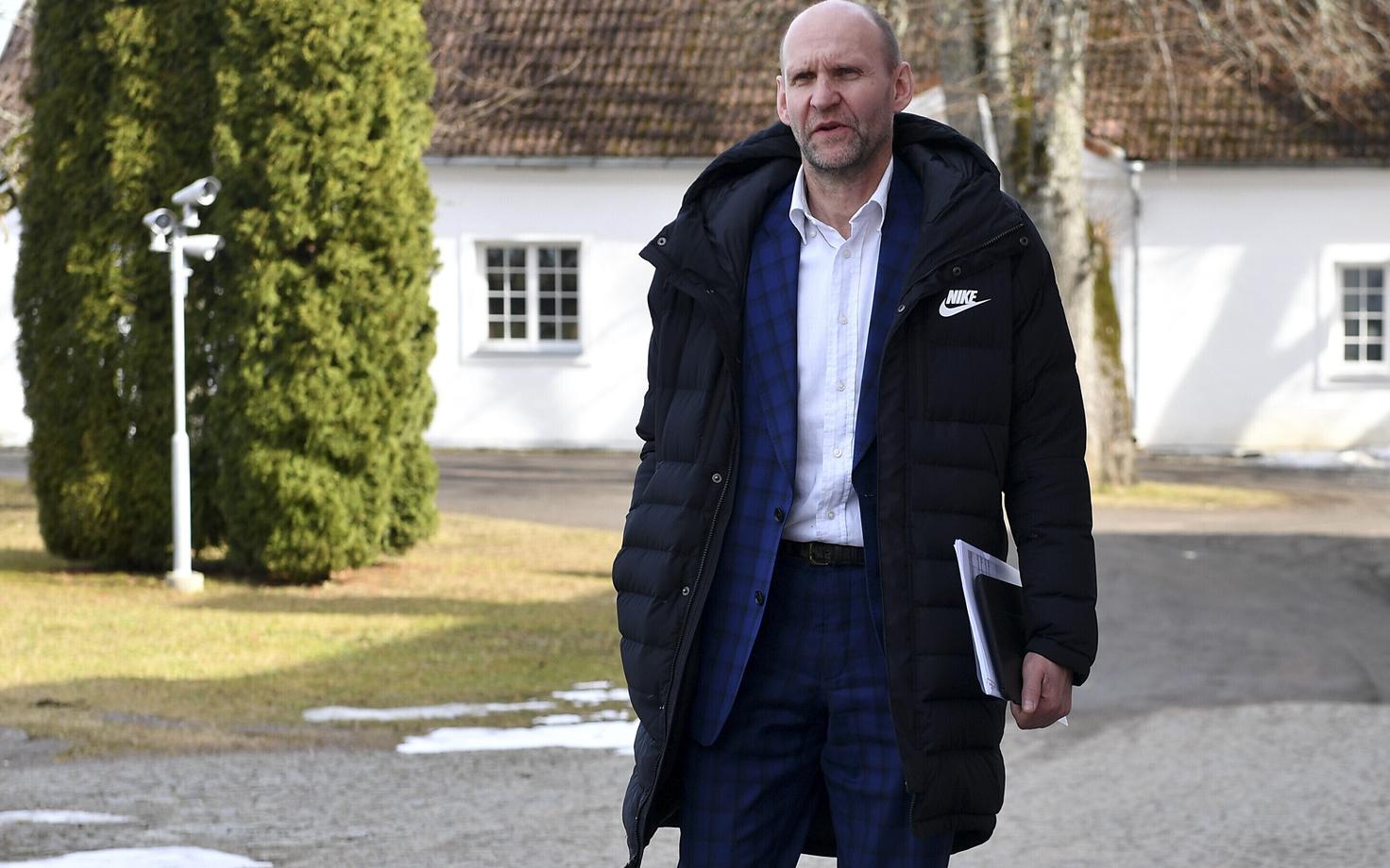 Хелир-Валдор Сеэдер.