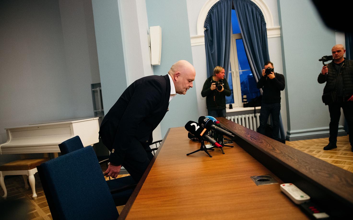 Andres Anvelt at the press conference announcing his resignation, in November 2018.