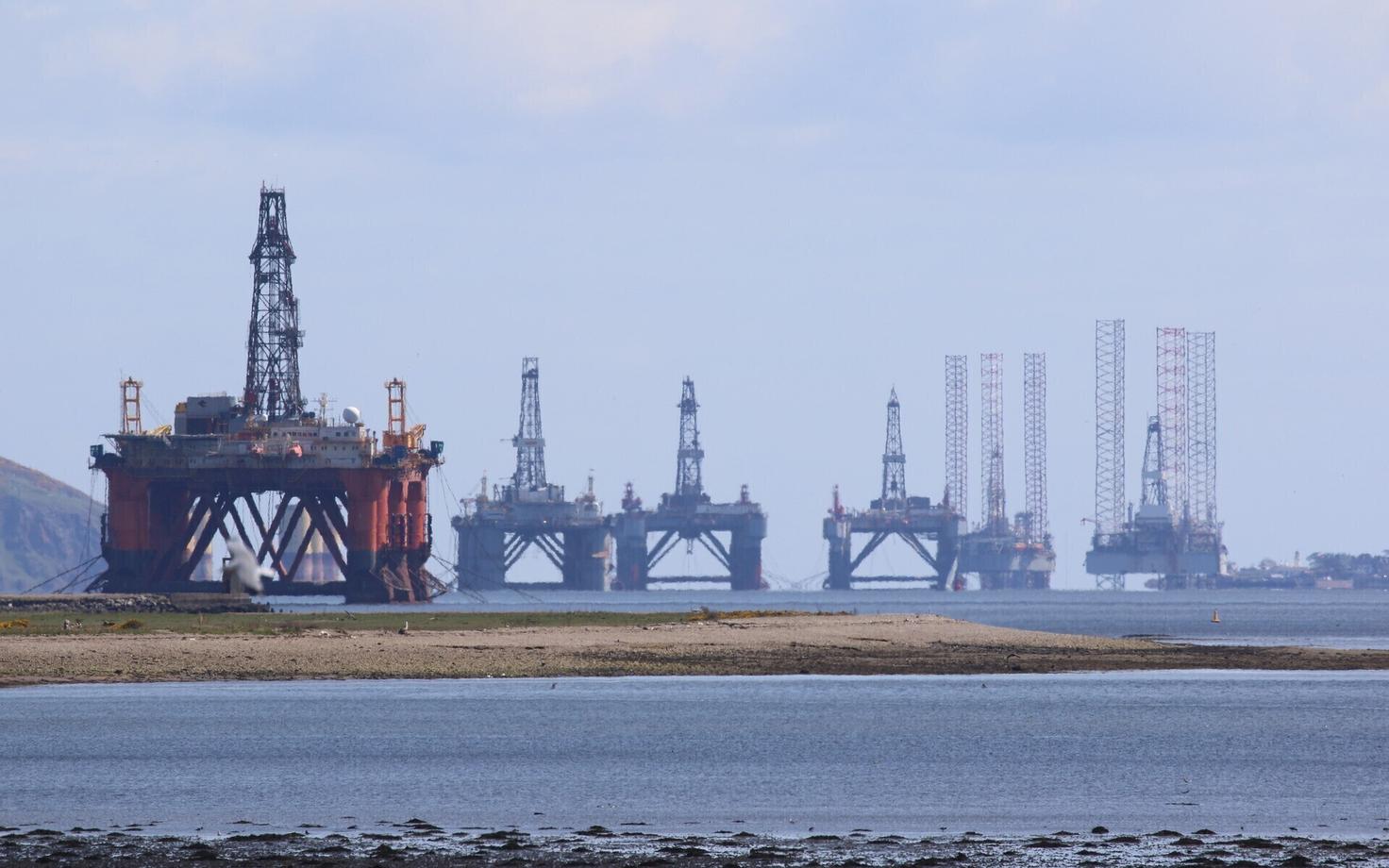 Добыча нефти. Иллюстративная фотография.