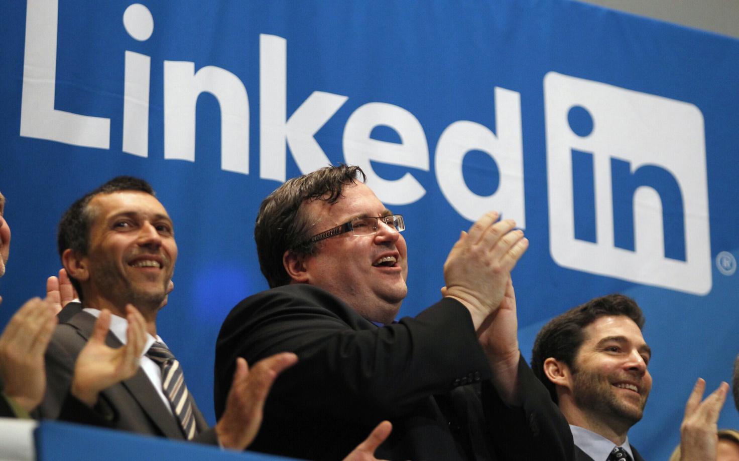 LinkedIni asutaja Reid Hoffman (keskel).