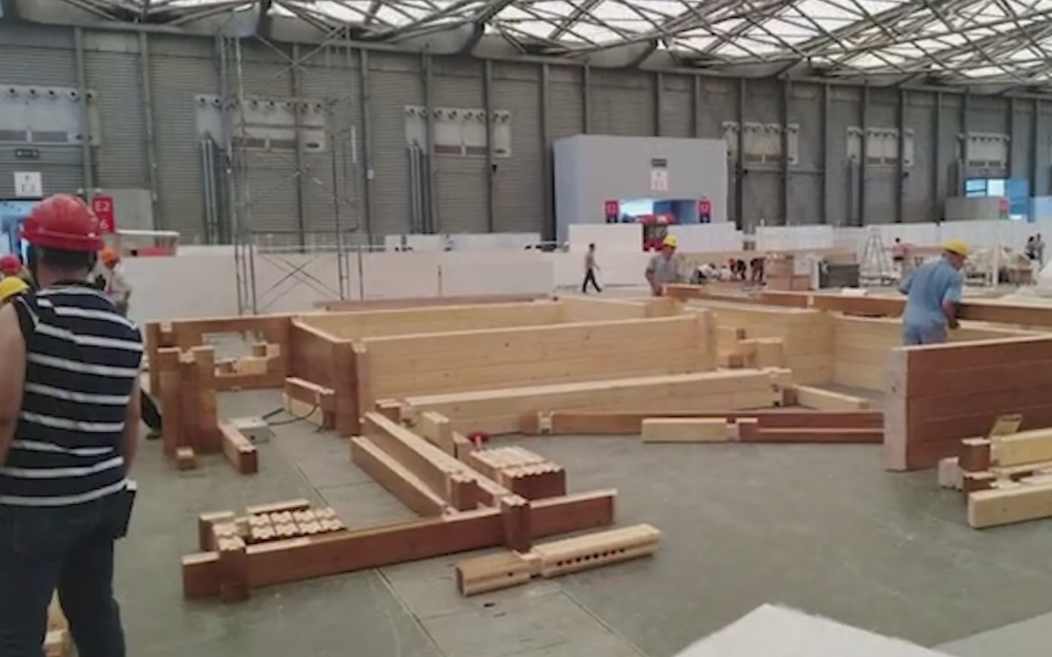 Puitmajade tootmine. Puitmajad on Eesti üks edukamaid ekspordiartikleid.