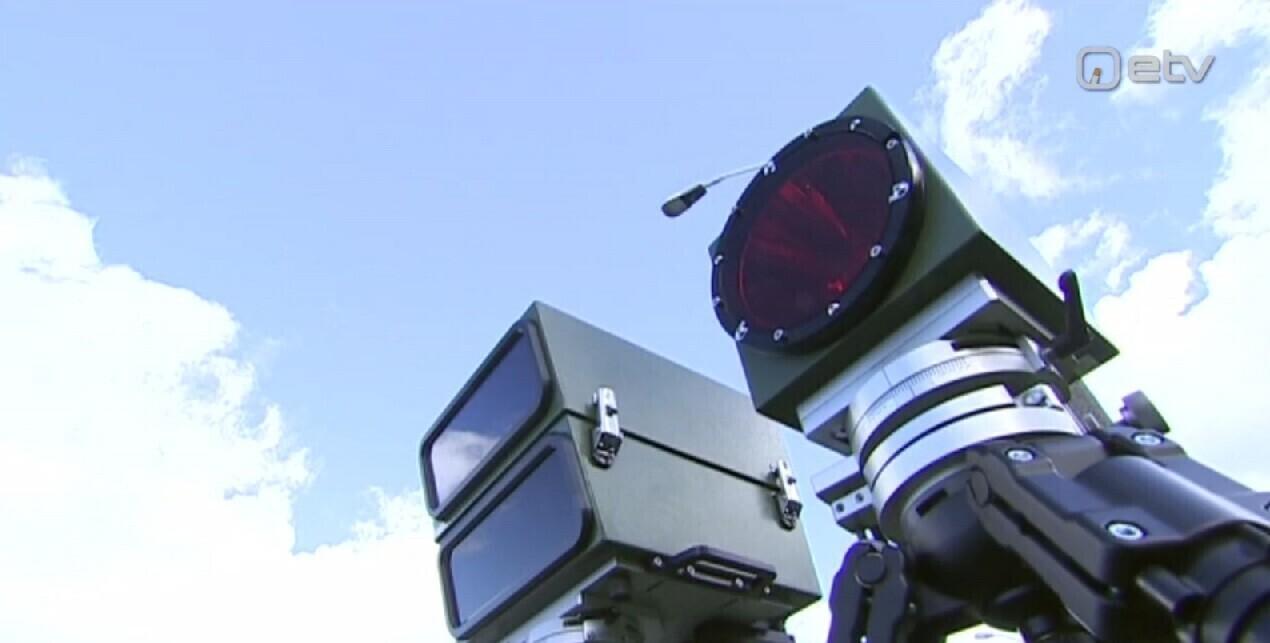 Мобильная камера контроля скорости.