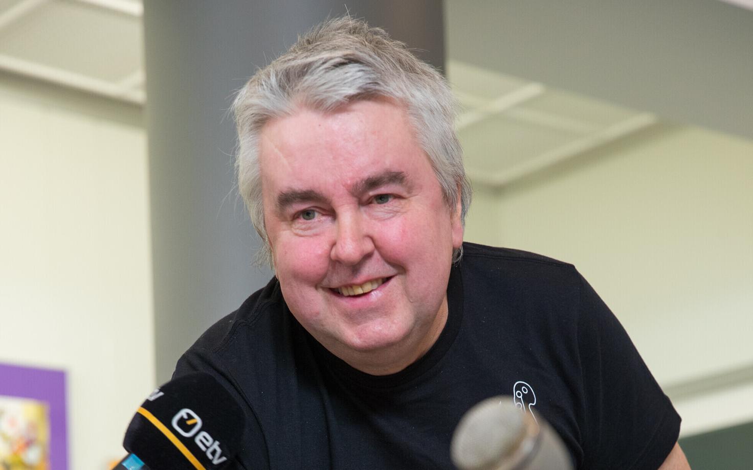 Иван Макаров регулярно высказывается по актуальным общественно-политическим темам.