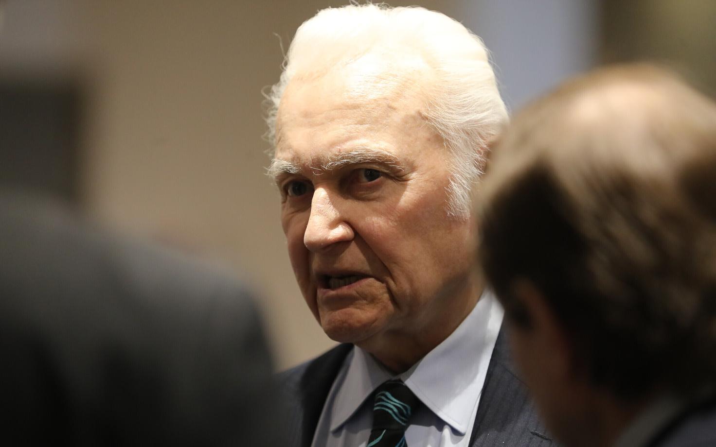 Арнольд Рюйтель на собрании Совета уполномоченных EKRE.