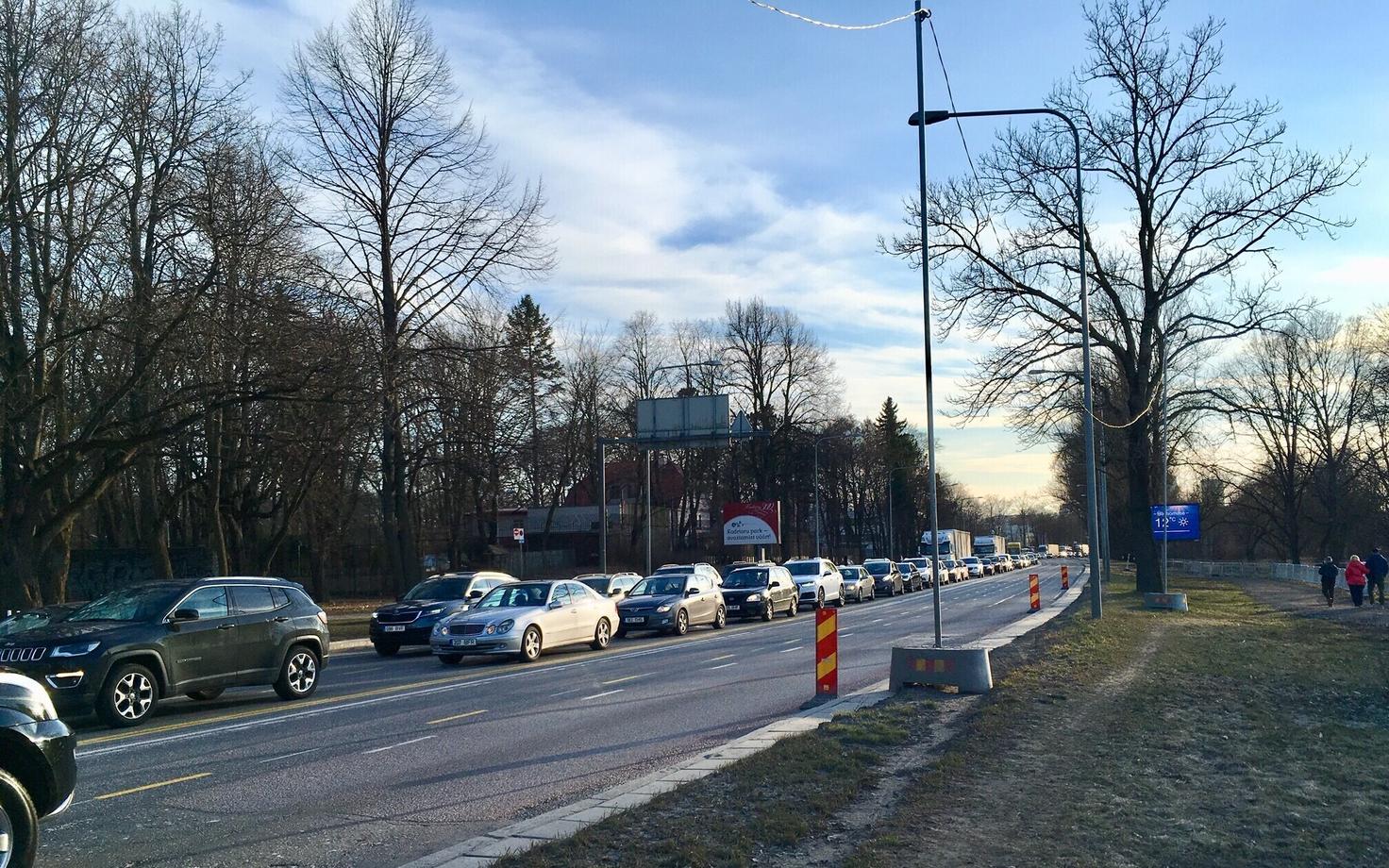 Строительство Рейди теэ вызвало дорожные заторы.