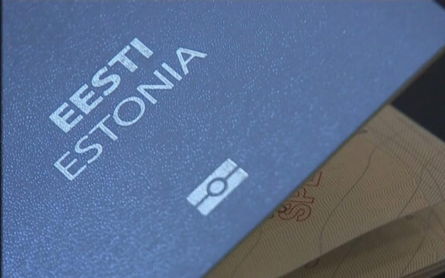 В плане действий правительства есть пункт о том, что для заканчивающих основную школу планируют проводить государственный экзамен по обществоведению, который будет приравниваться к экзамену на гражданство.