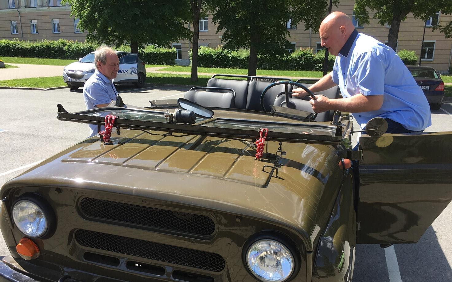 Айнар Рууссаар и Хендрик Агур в Кохтла-Ярве.