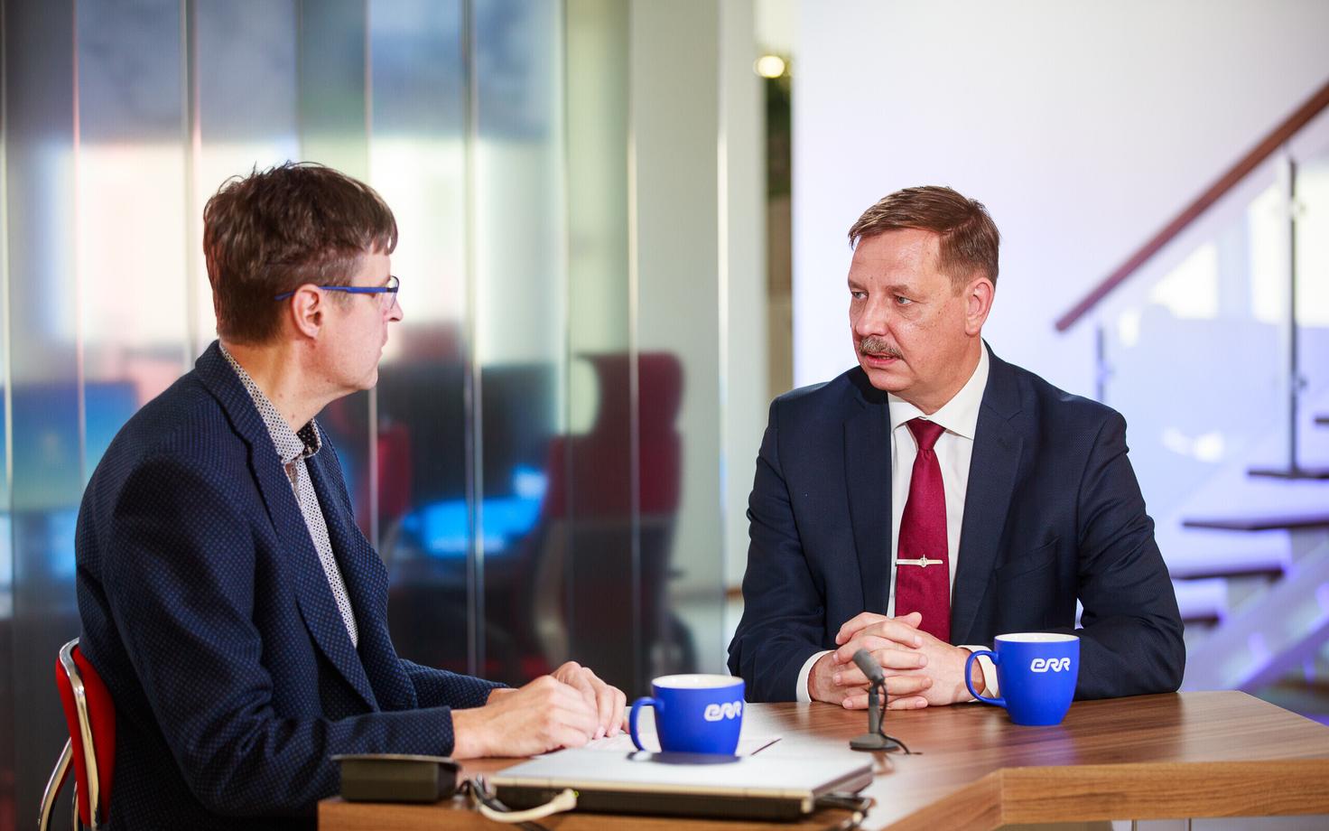 По словам Таави Ааса, в настоящий момент Эстония зависит от российской электроэнергии.