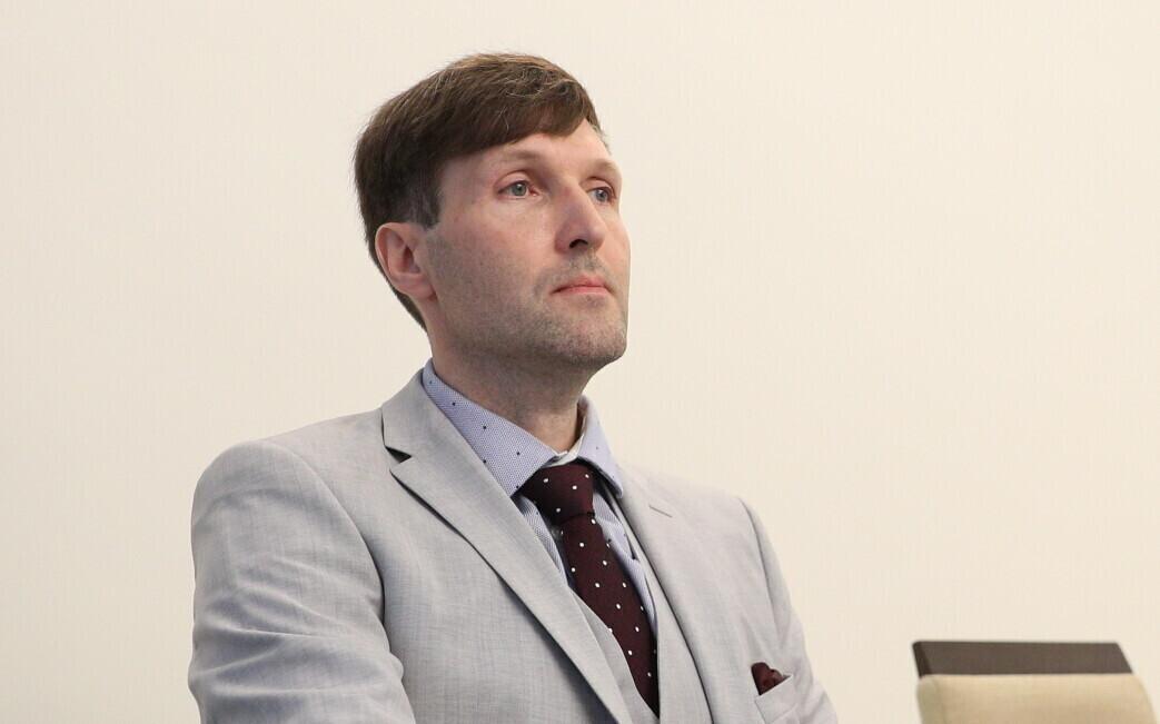 Госсуд объяснил Мартину Хельме, что судебное решение не включало в себя право однополых партнеров на брак.