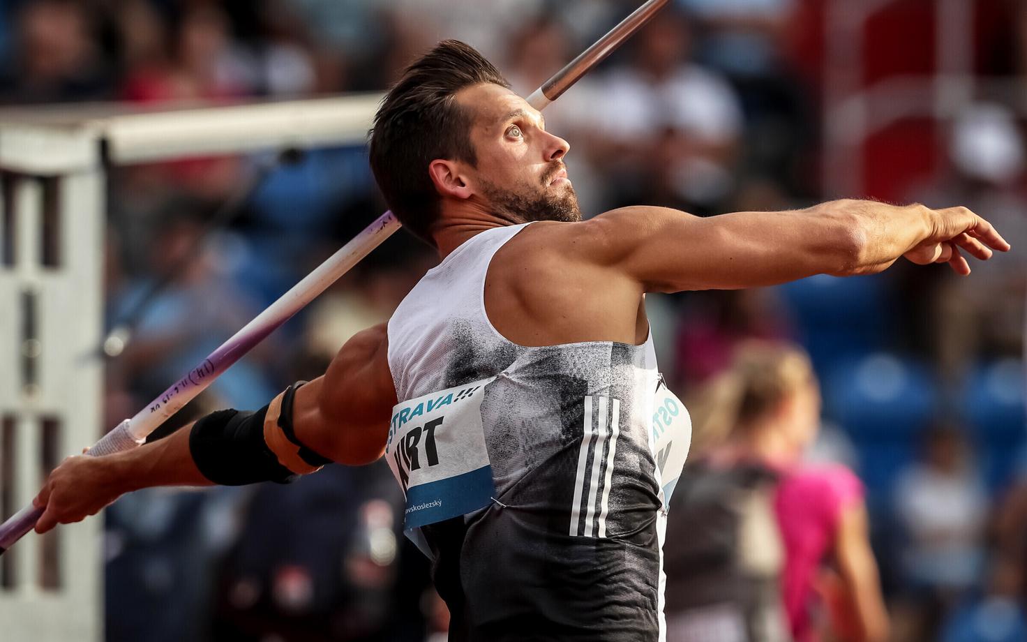 Магнус Кирт.