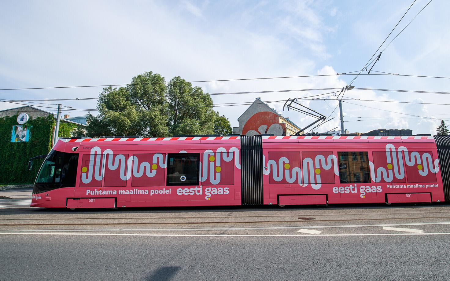 A Tallinn tram in Eesti Gaas livery.