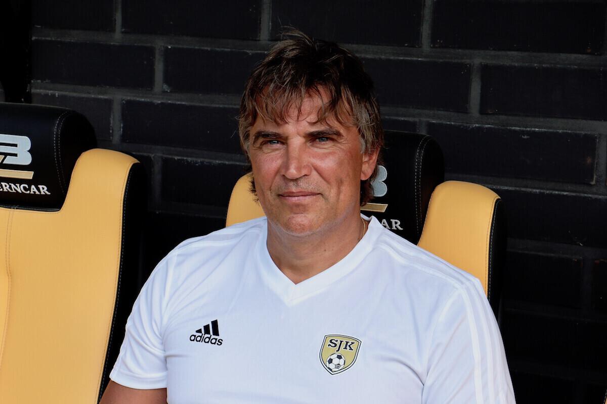 Алексей Еременко отправлен в отставку.