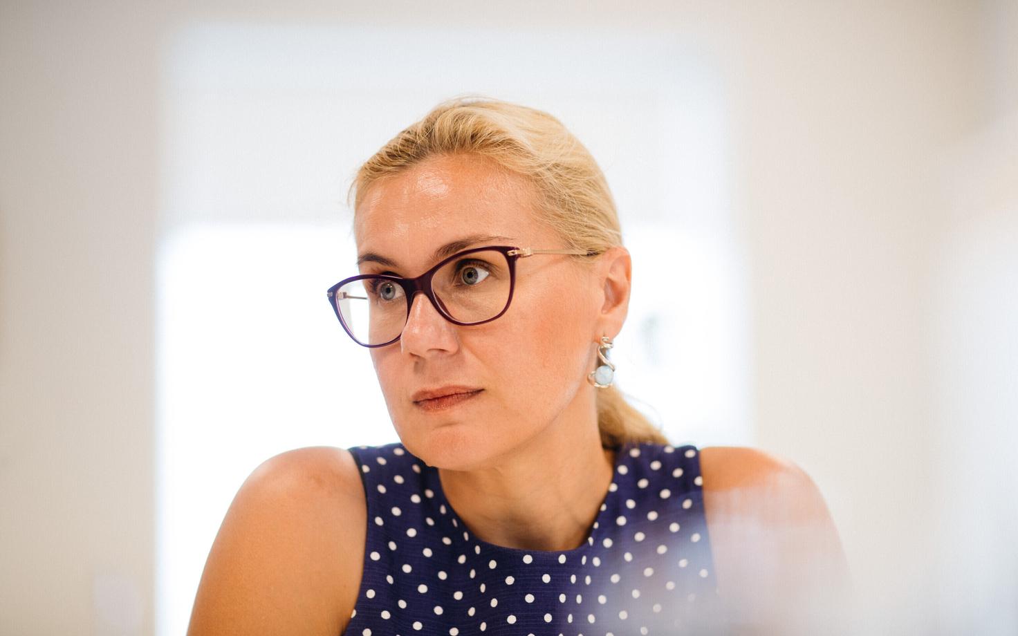 Кадри Симсон.