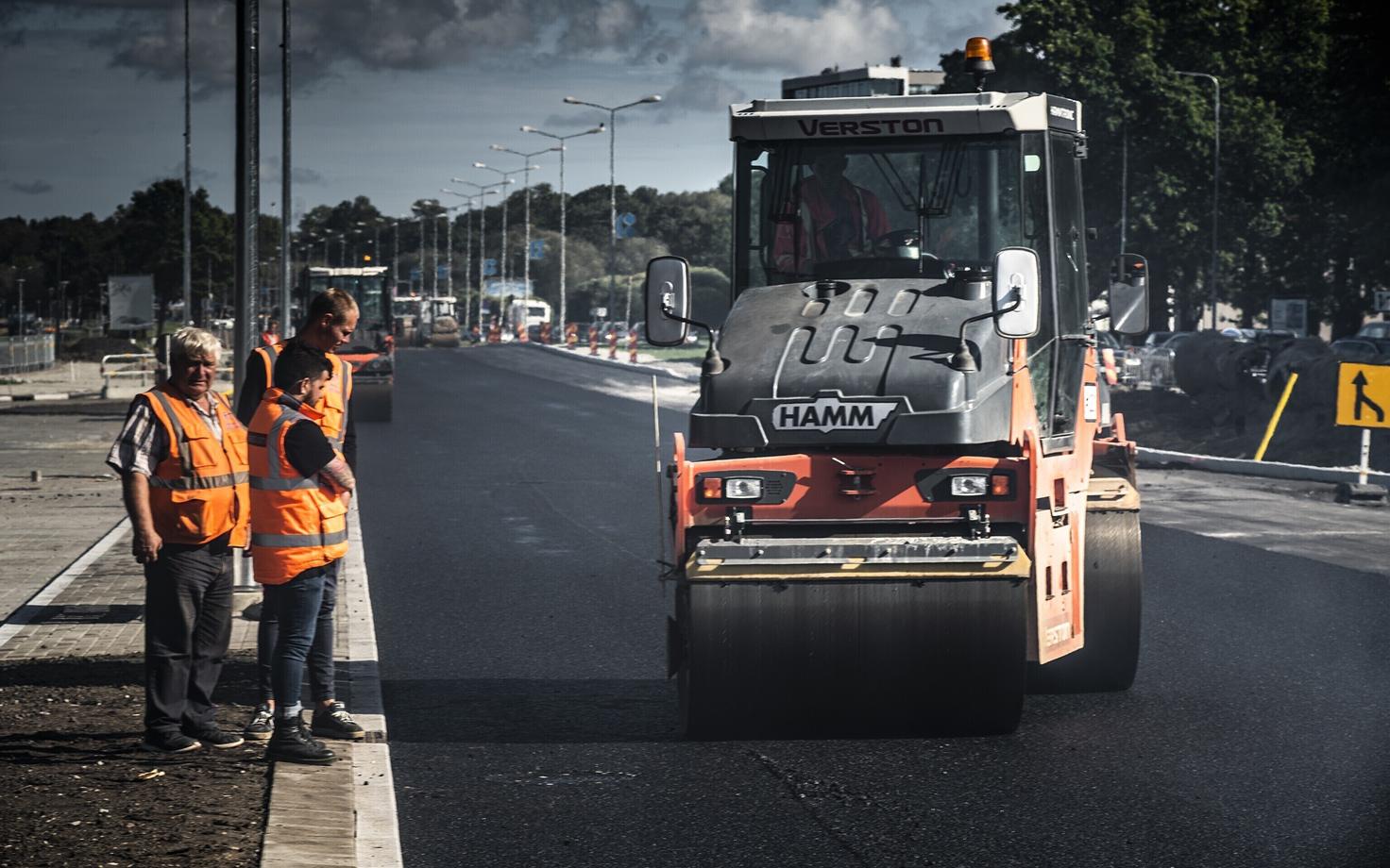 Reidi tee asfalteerimine septembris.