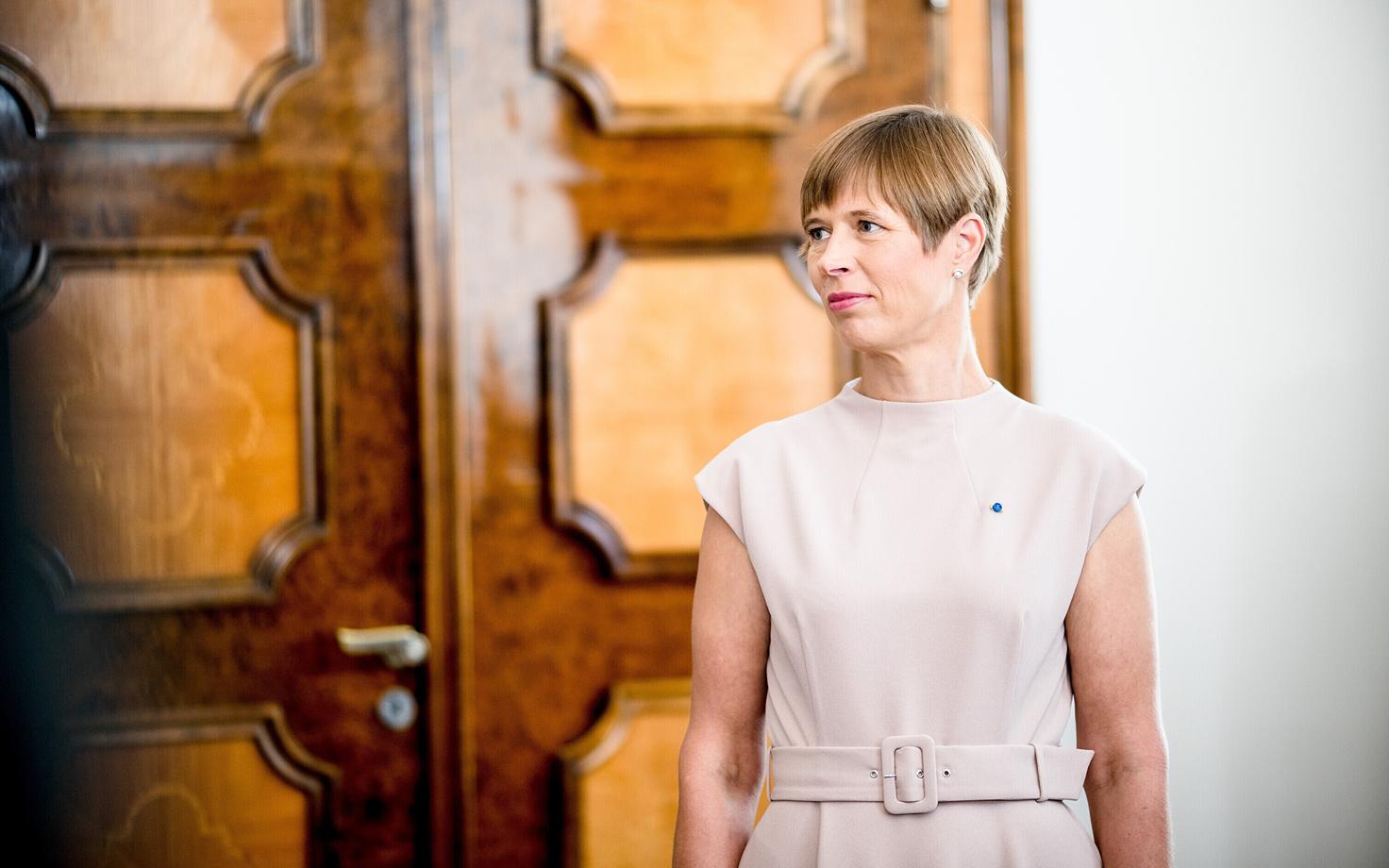 Президент Эстонии Керсти Кальюлайд прошения о помиловании рассматривает регулярно.