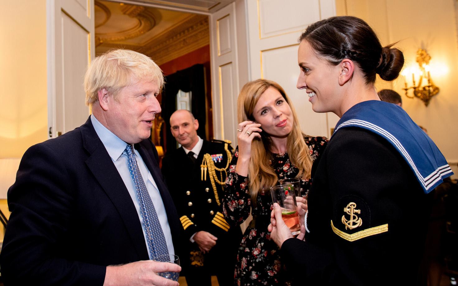 Briti peaminister Boris Johnson kolmapäeval sõjaväelastele korraldatud vastuvõtul.