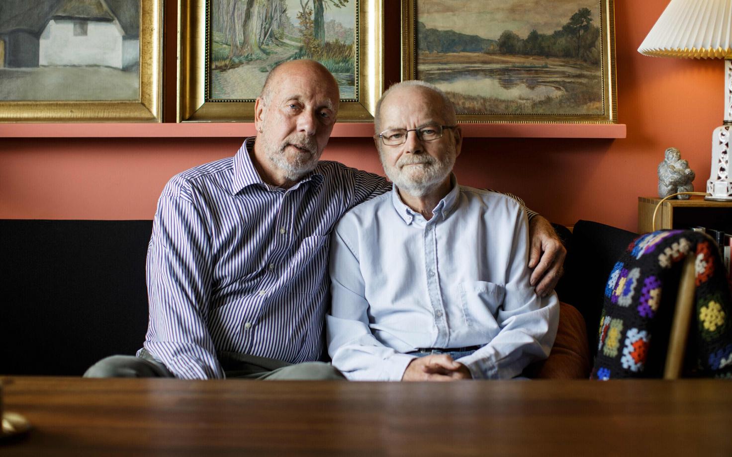 Geipaar Taanis, mis oli esimene riik maailmas, kus seadustati 1989. aastal samasooliste registreeritud kooselu.