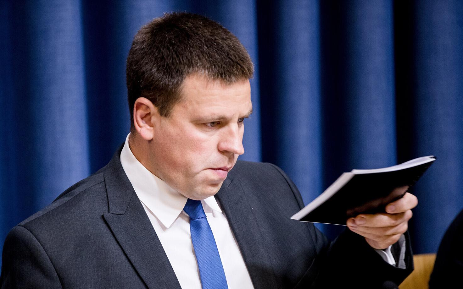 Prime Minister Jüri Ratas (Centre).