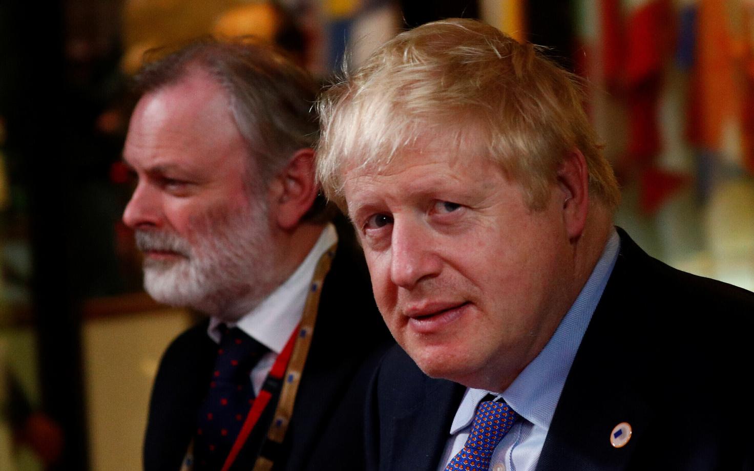 Vasakult: Briti suursaadik EL-i juures Tim Barrow ja peaminister Boris Johnson.