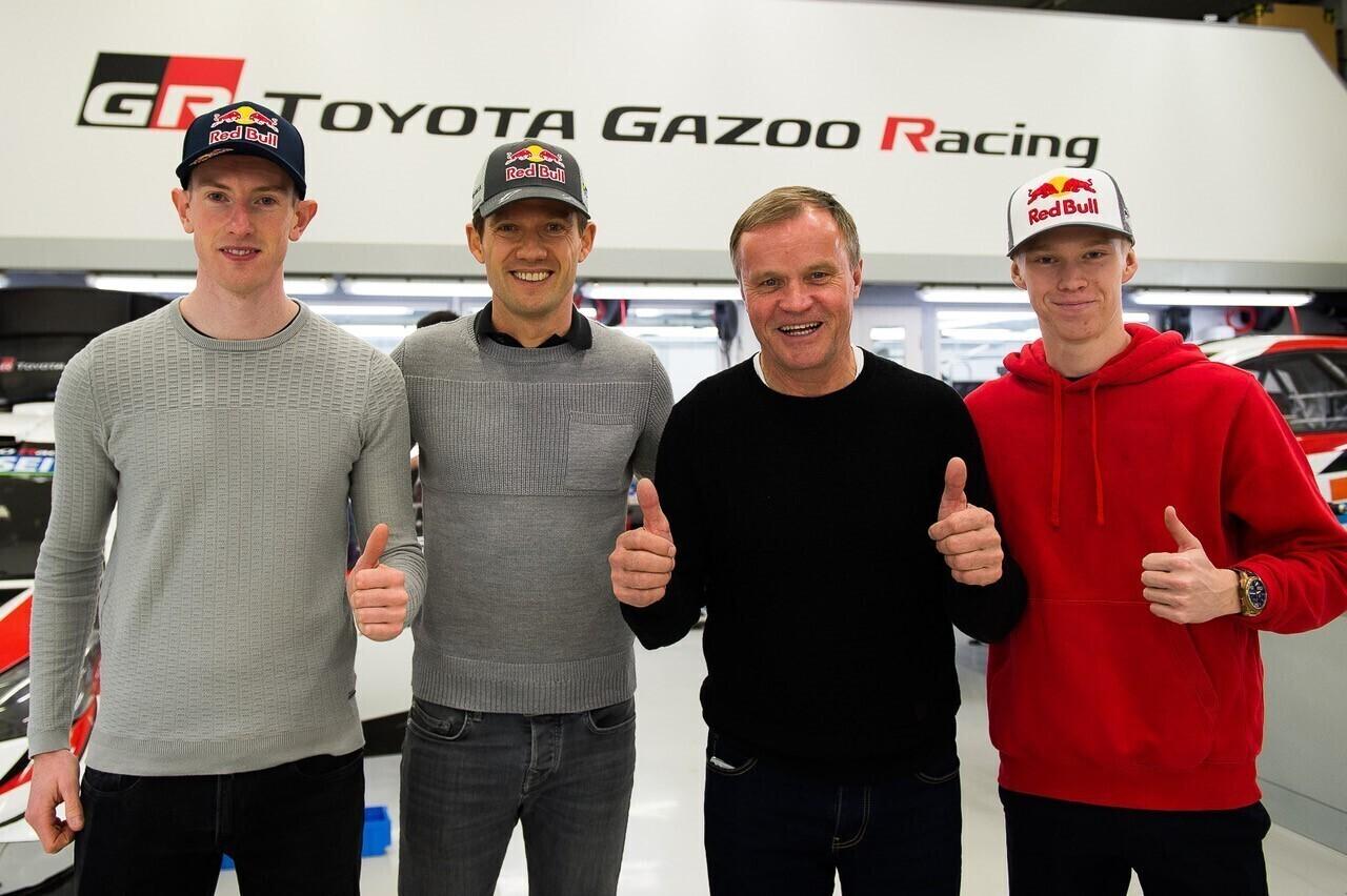 Elfyn Evans (vasakult), Sebastien Ogier, tiimipealik Tommi Mäkinen ja Kalle Rovanperä.