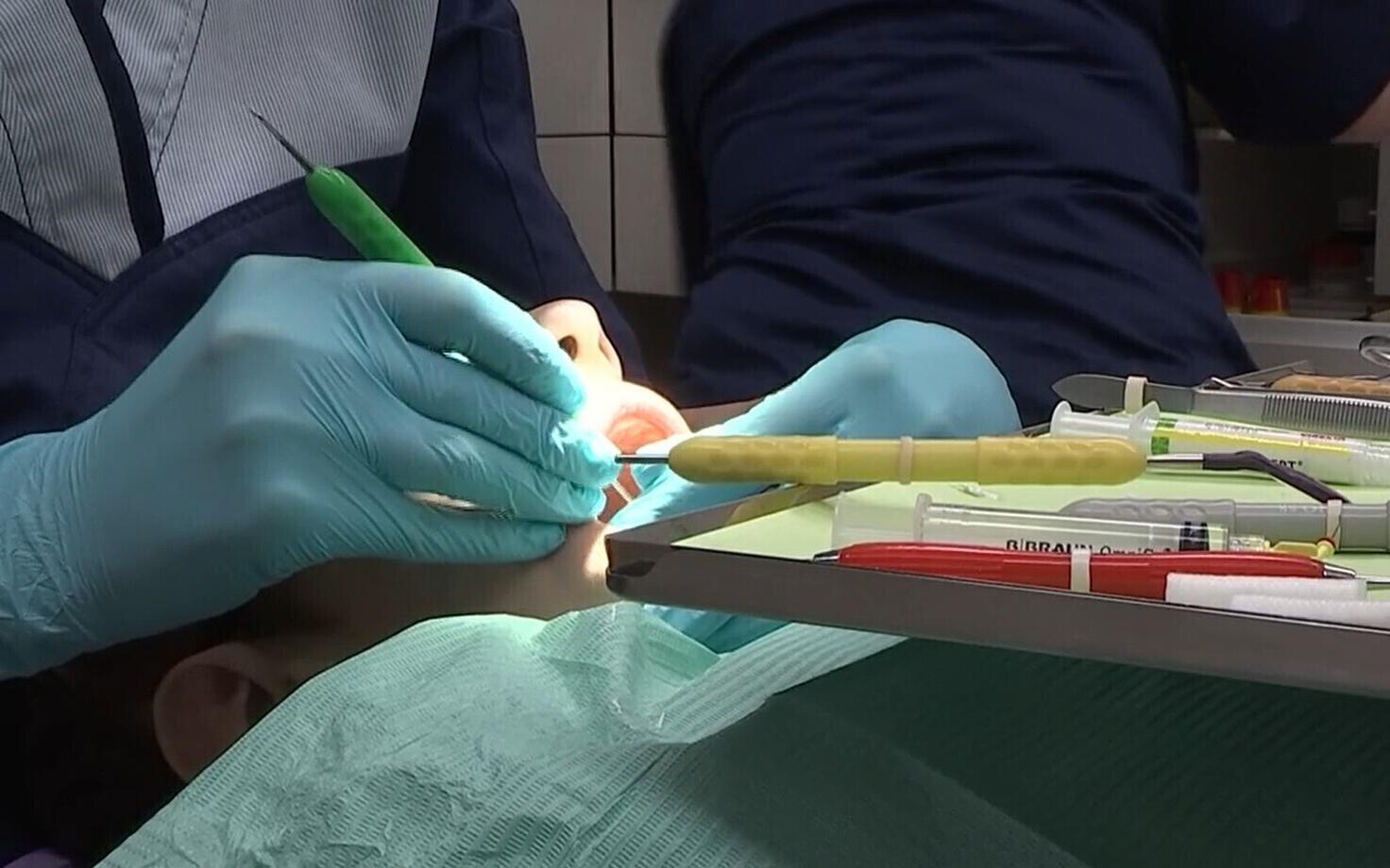 Лечение зубов. Иллюстративная фотография.