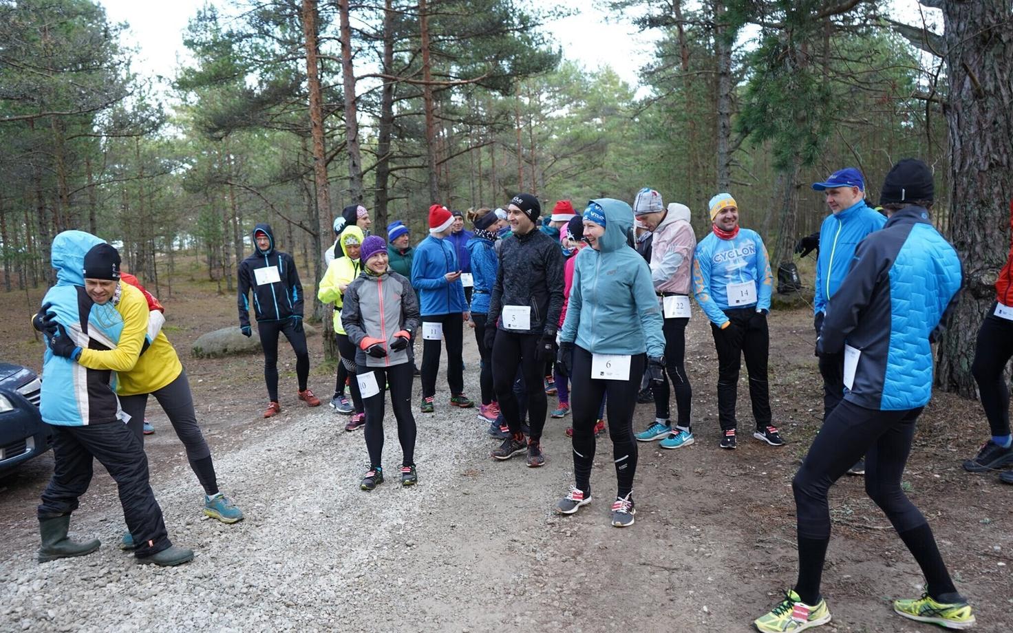 Ultrajooksjad Meremõisas enne starti