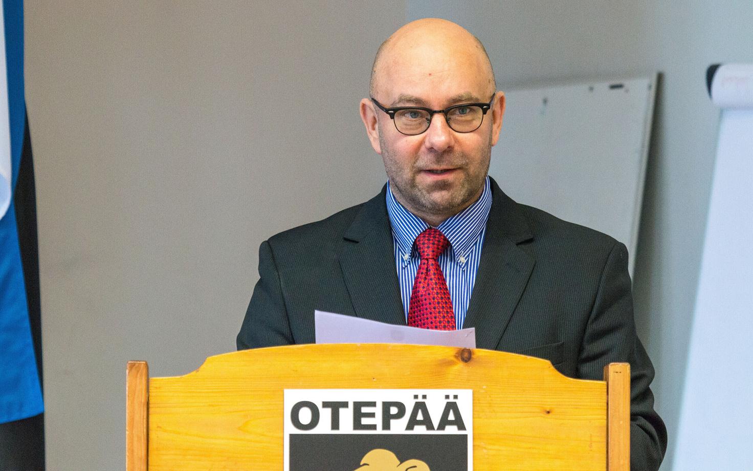 Старейшина волости Отепя Кайдо Тамберг.