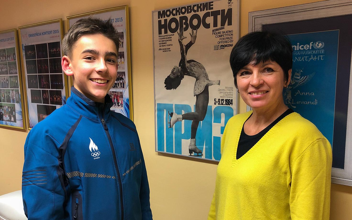 Эстонский фигурист Арлет Леванди с мамой и тренером Анной Леванди