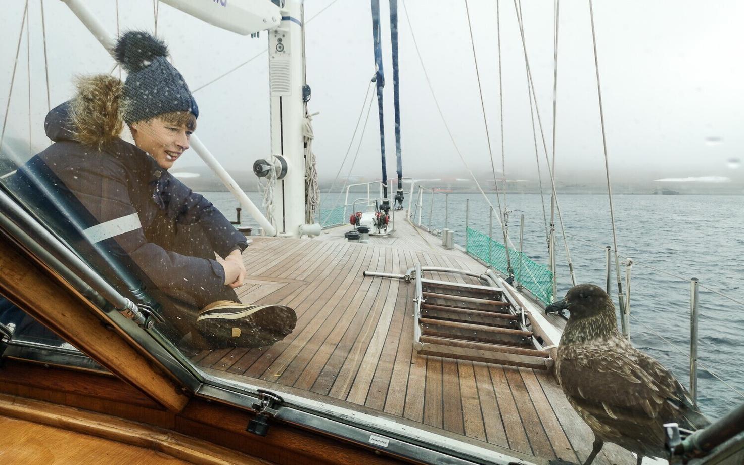 President Kersti Kaljulaid Admiral Bellingshauseni pardal Antarktikas.