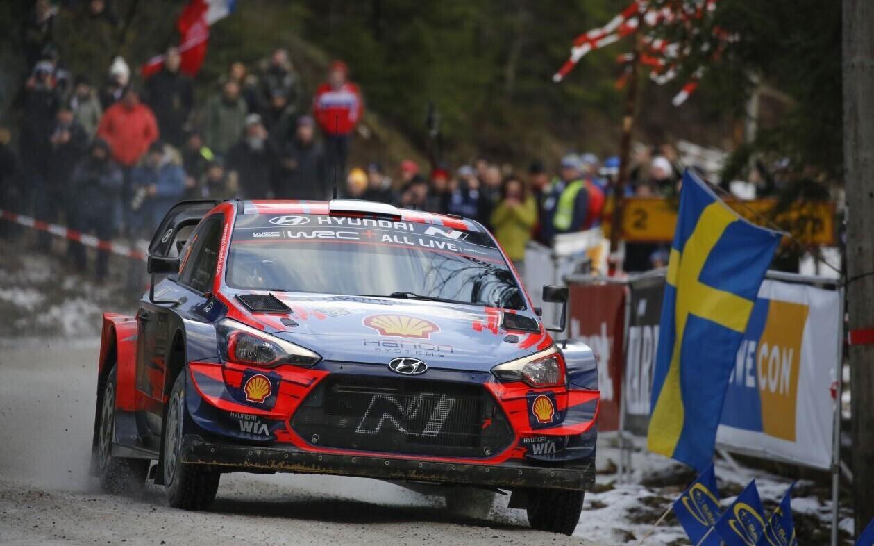 Ott Tänak and Martin Järveoja in the Hyundai i20 at this year's Rally Sweden.