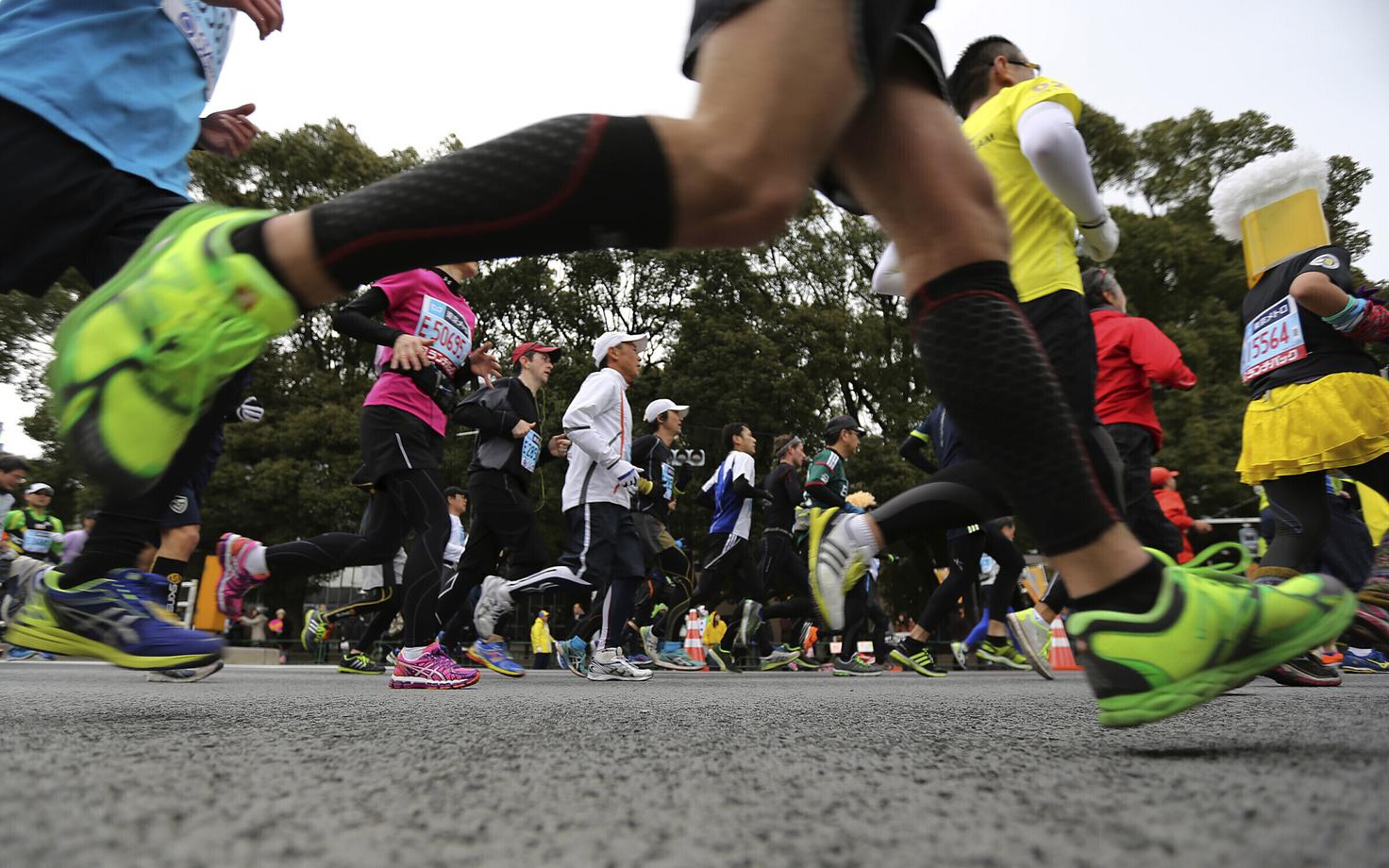 Jooksjad Tokyo maratonil