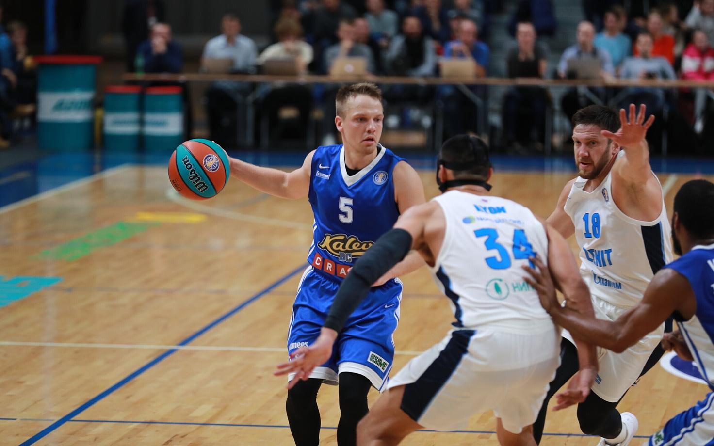 Единая лига ВТБ ушла на вынужденную паузу.