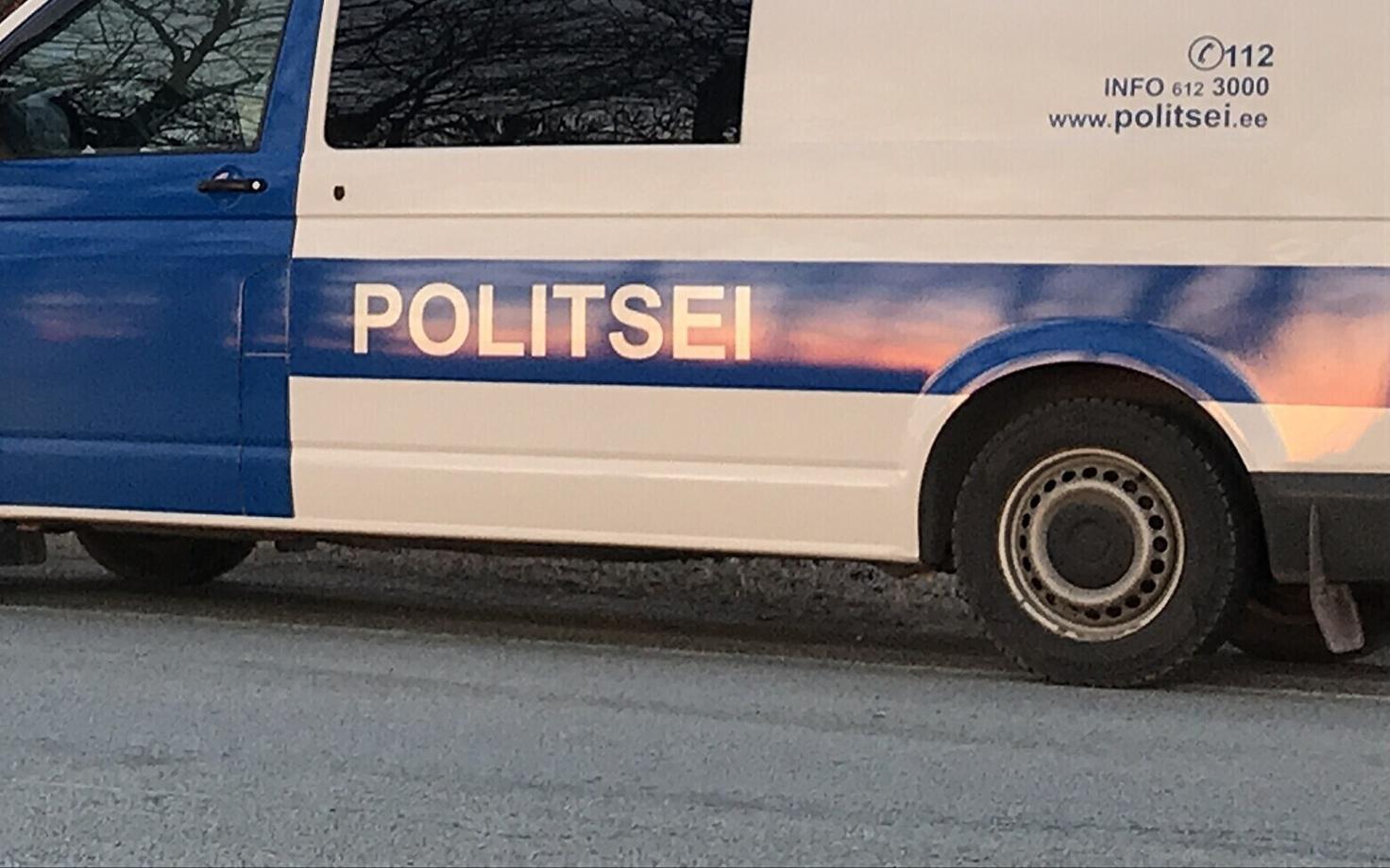 Полицейская машина.