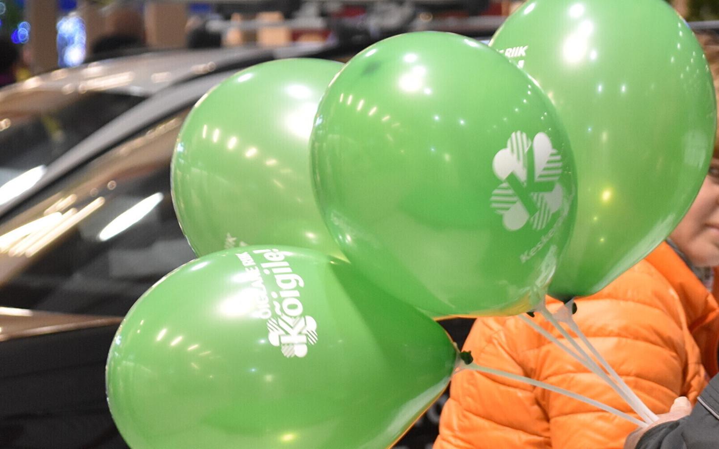 Центристская партия не будет возвращать пожертвование.