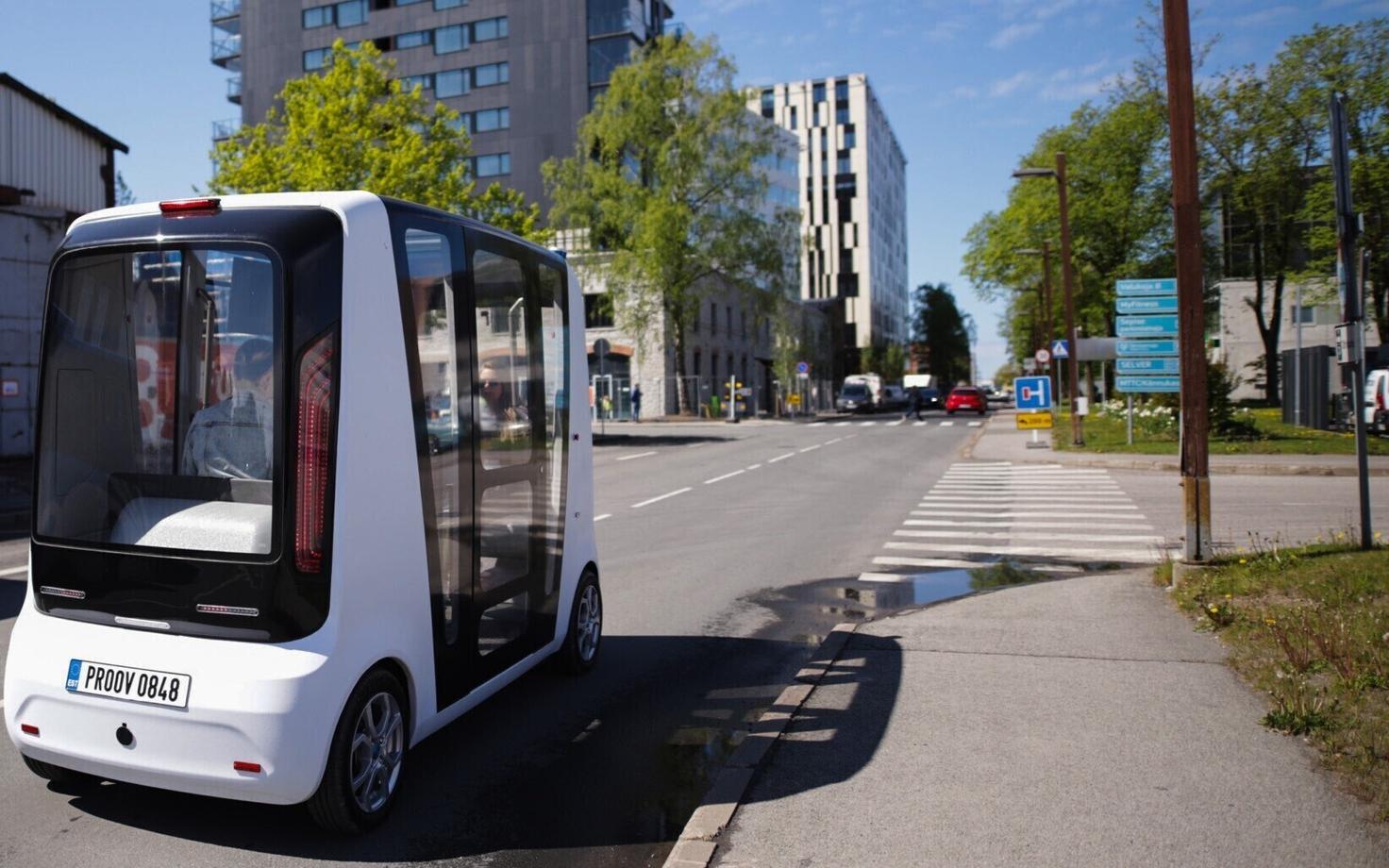 Беспилотный автобус Iseauto.