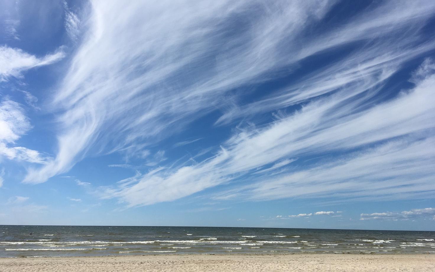 Vääna-Jõesuus küsitakse parkimise eest viis eurot päevas.