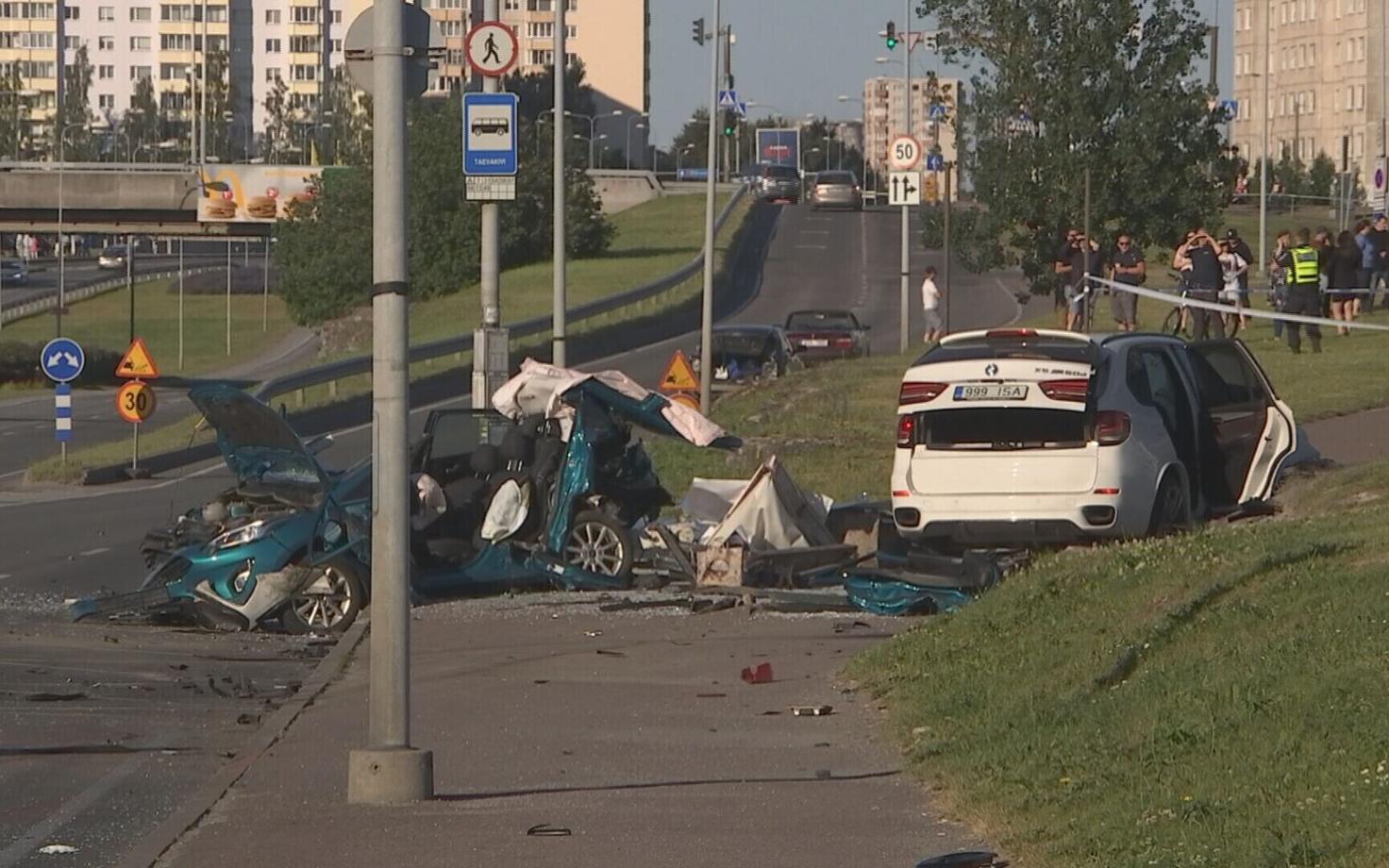The crash site on Laagna Road, Tallinn.
