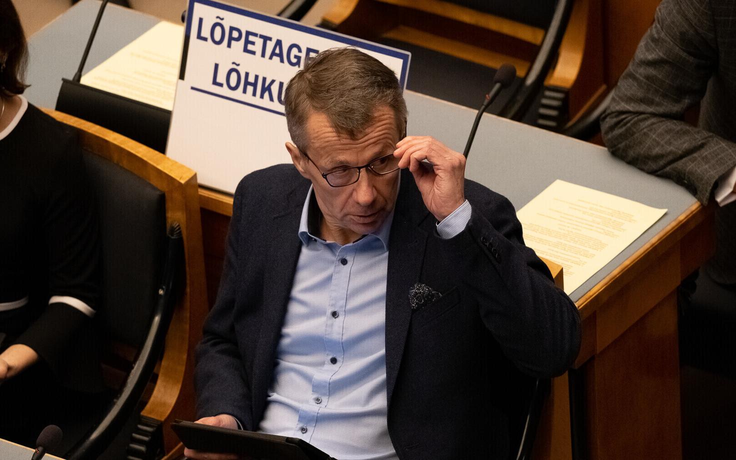 Jürgen Ligi riigikogus.